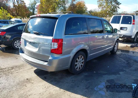 2015 Chrysler Town & Country Touring from USA, damaged, VIN 2C4RC1BG9FR661684